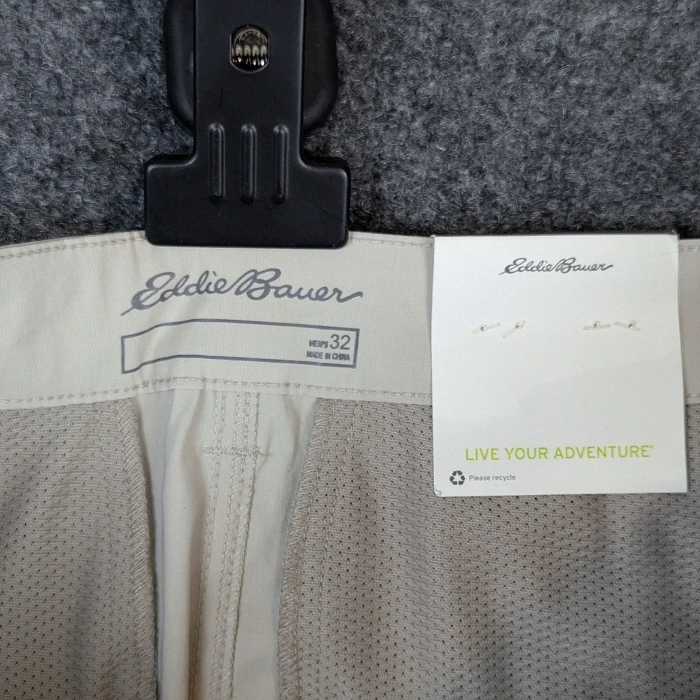 Eddie Bauer Horizon Guide Mens 32 Tan Nylon Stretch Outdoor Hiking Cargo Shorts